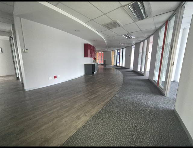 699M² OFFICE TO LET IN RIVONIA
